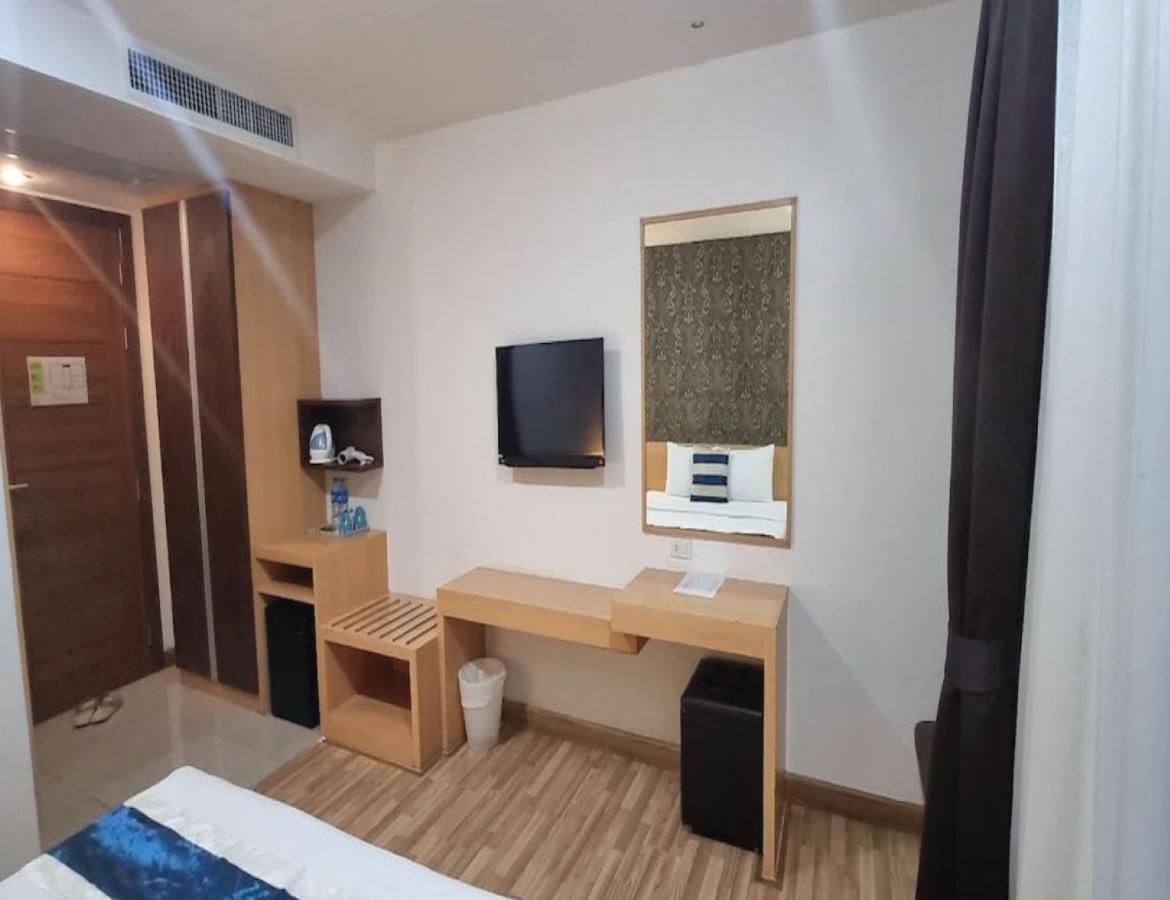 Icheck Inn Central Patong Ngoại thất bức ảnh