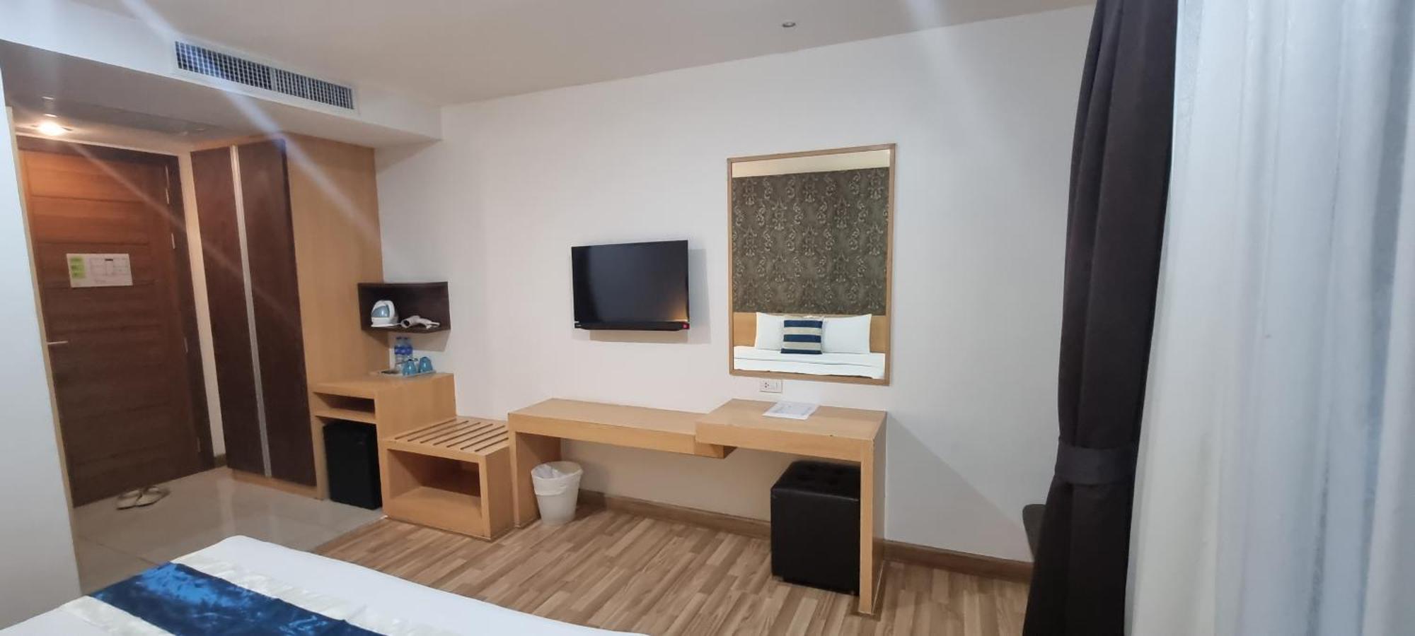 Icheck Inn Central Patong Ngoại thất bức ảnh