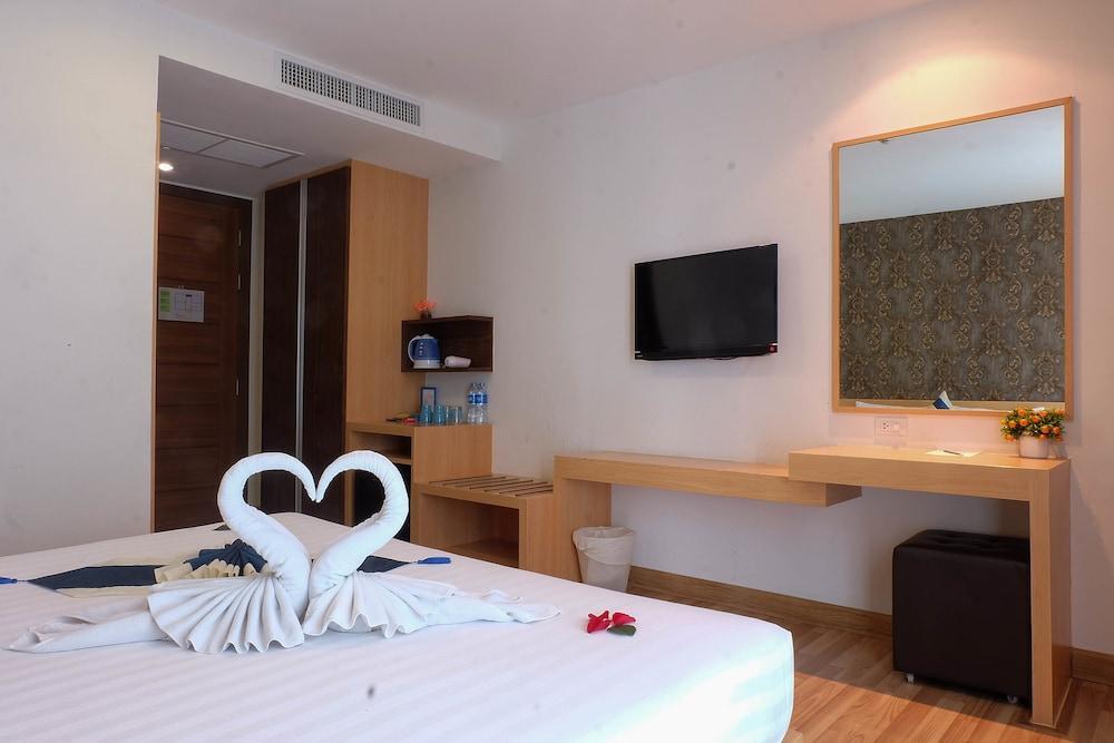 Icheck Inn Central Patong Ngoại thất bức ảnh